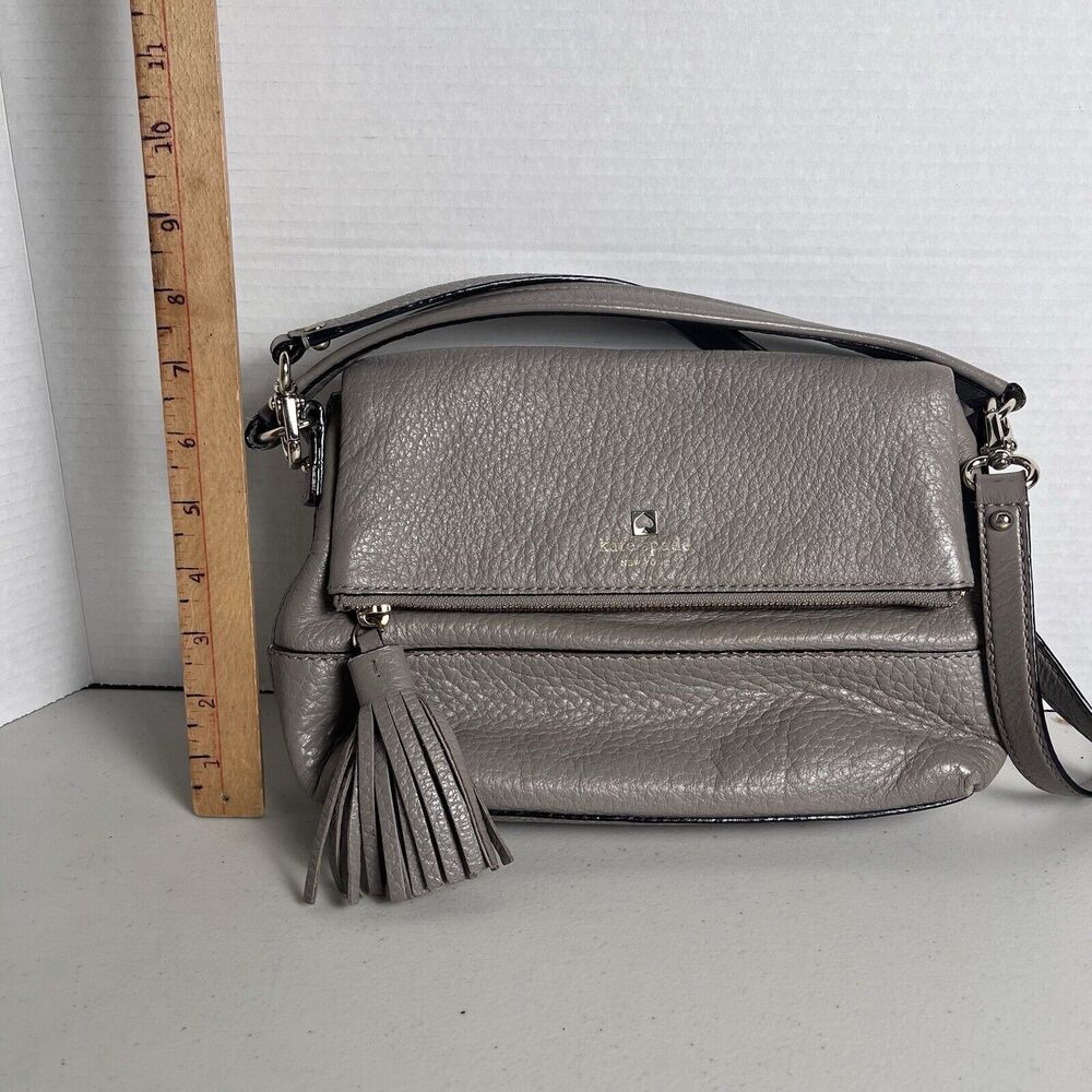 Kate Spade Leila Women's Grey Pebbled Leather Zip Crossbody Purse W/Tassel - Picture 14 of 16